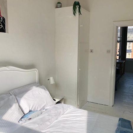 New! Seaside Central Scarborough Apartment Luaran gambar